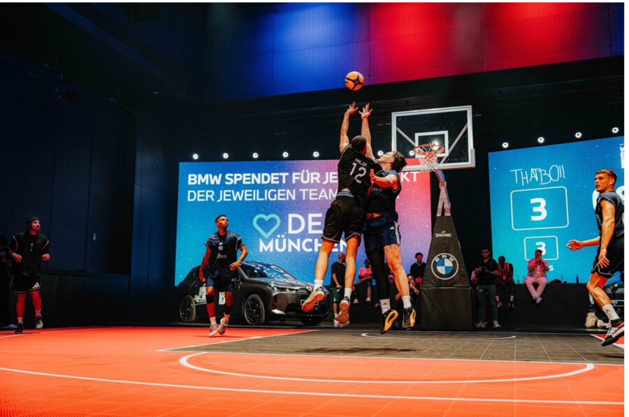 BMW Welt wird zur „World of Basketball“: 3×3-Turnier und Meet & Greet mit FC Bayern München Basketballern.
