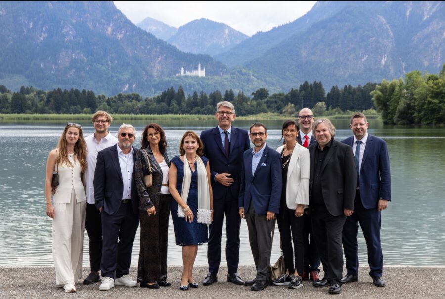 Kulturstaatsminister Weimer besucht Festspielhaus Neuschwanstein